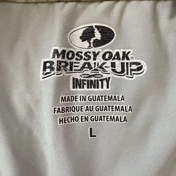 Mossy Oak Realtree Camo Half-Zip with Pink Trim - Picture 7 of 7